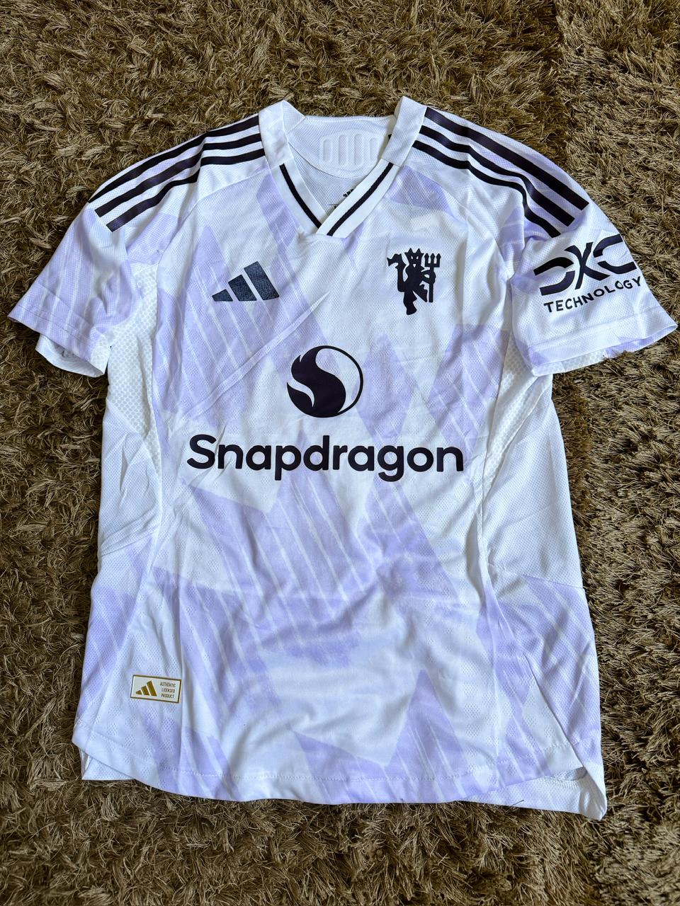 MANCHESTER UNITED 2025/26 AWAY