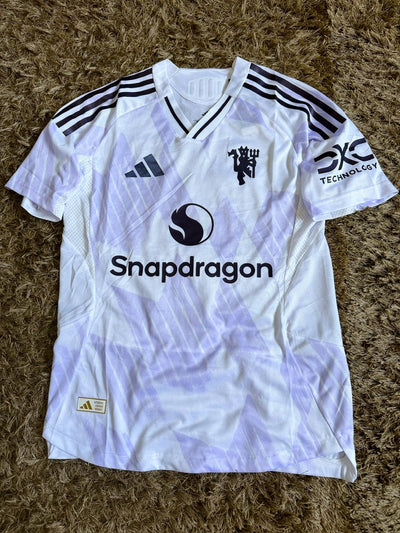 MANCHESTER UNITED 2025/26 AWAY